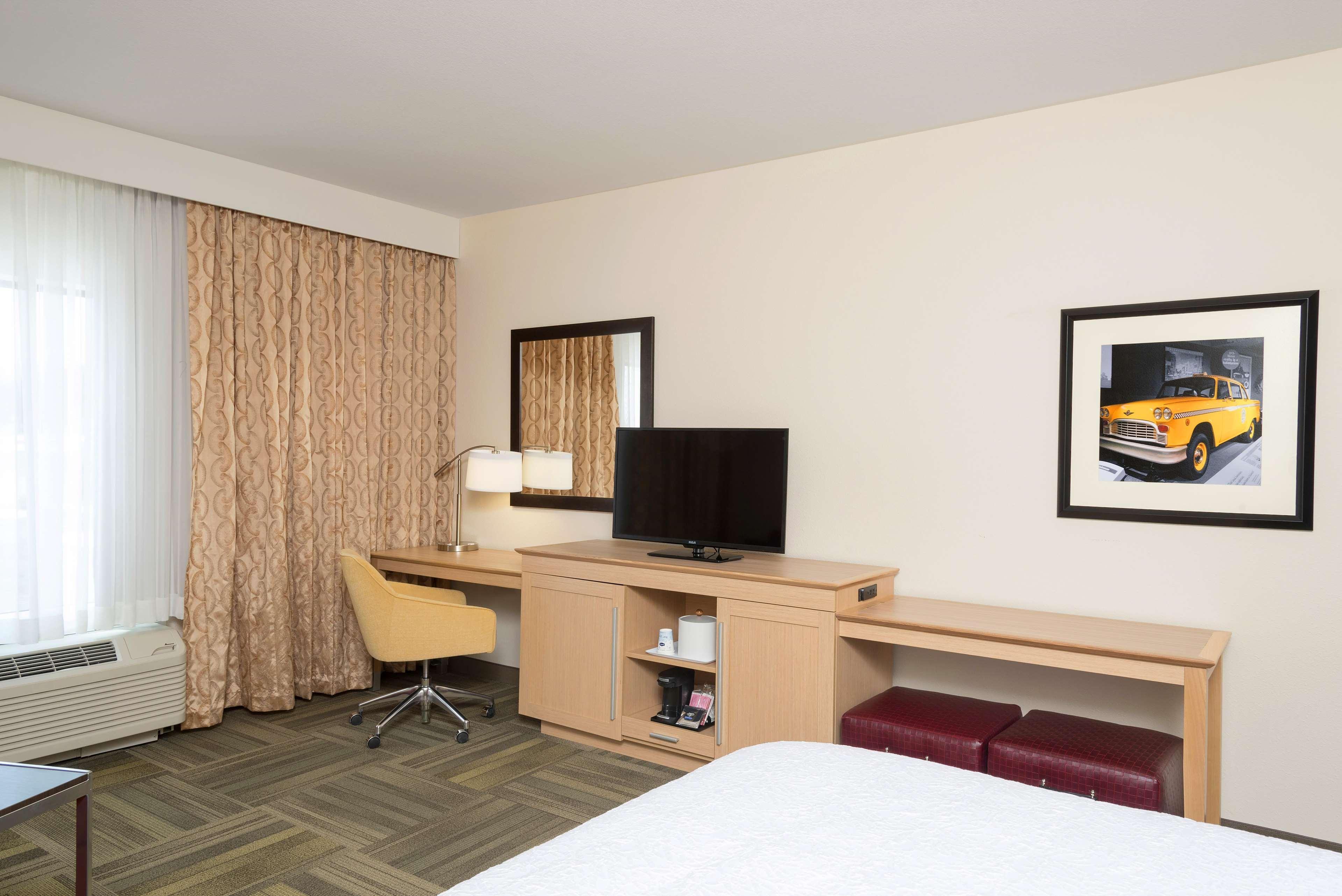 Hampton Inn Kalamazoo Kültér fotó