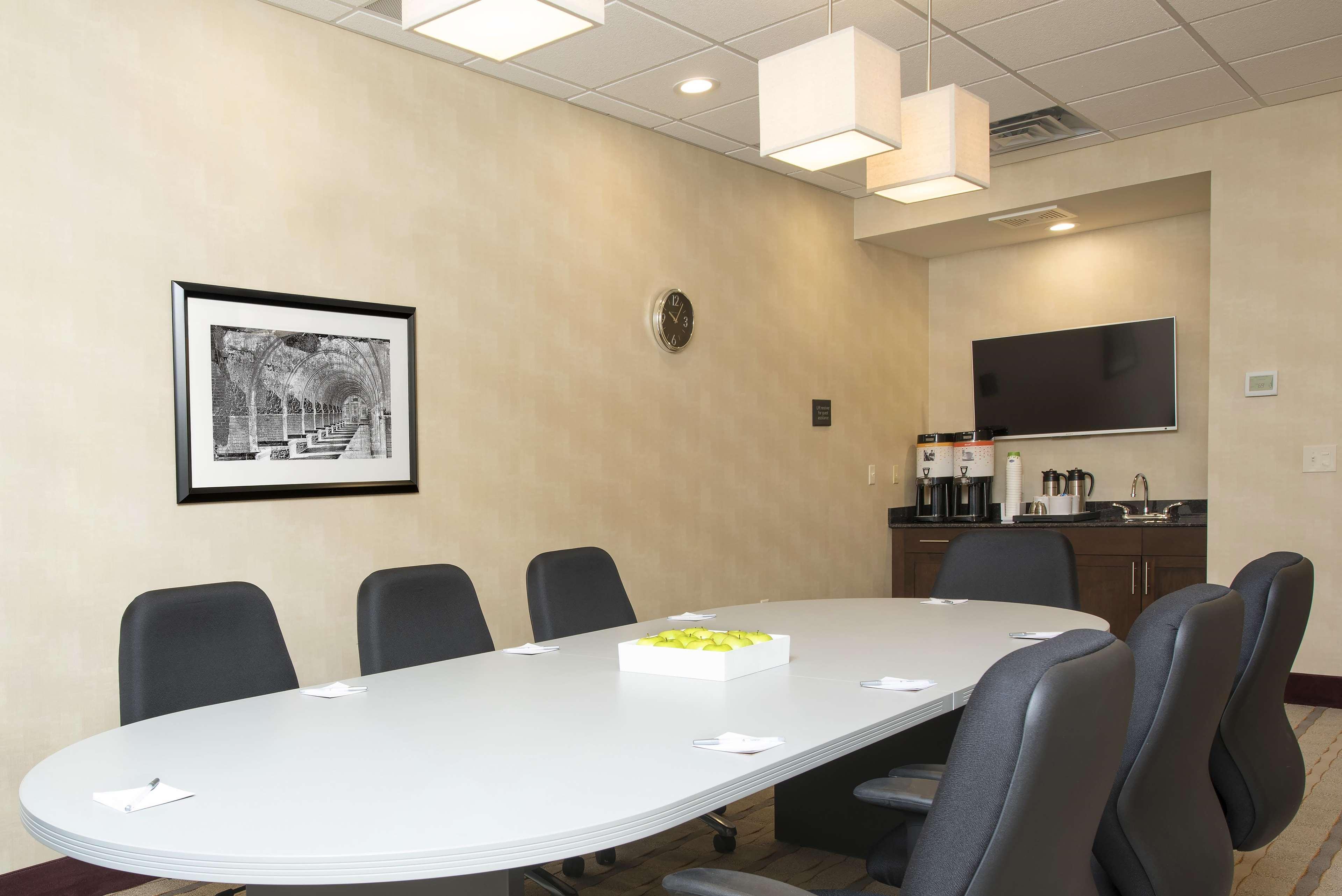 Hampton Inn Kalamazoo Kültér fotó