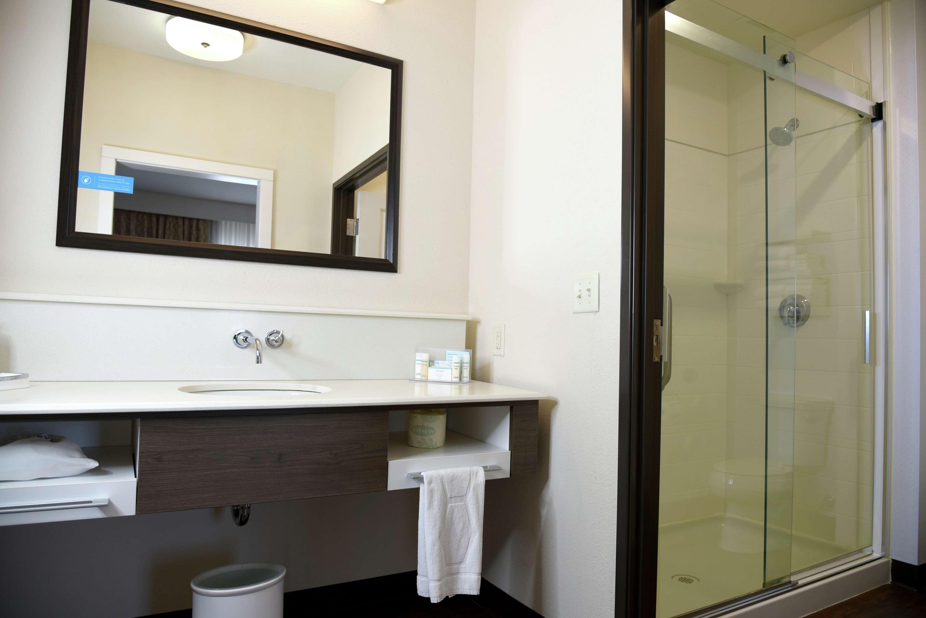 Hampton Inn Kalamazoo Kültér fotó